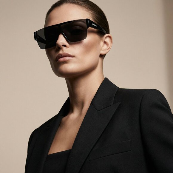 NIB $265 BURBERRY BE 4291 SHIELD matte black gray lens sunglasses unisex main image 12